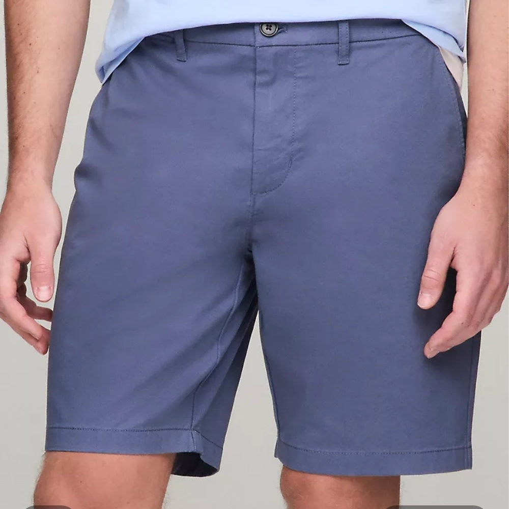 NWT Tommy Hilfiger Men's TH Flex Stretch 9" Flat-Front Shorts
